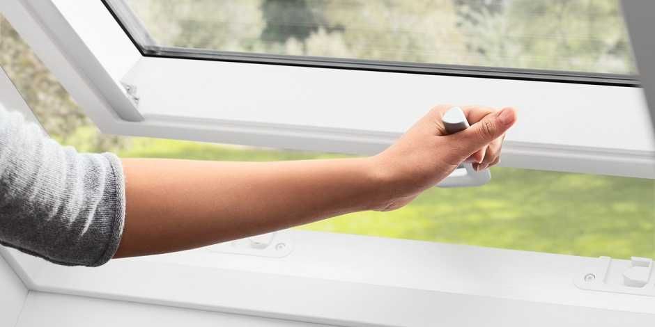 Okno dachowe VELUX GPU FK06 66x118    3-szybowe klapowo-obrotowe