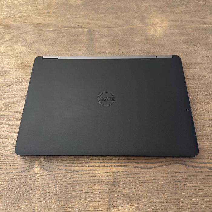 Dell Latitude E7270 / Intel Core i5 / RAM: 8 GB / 256 GB SSD