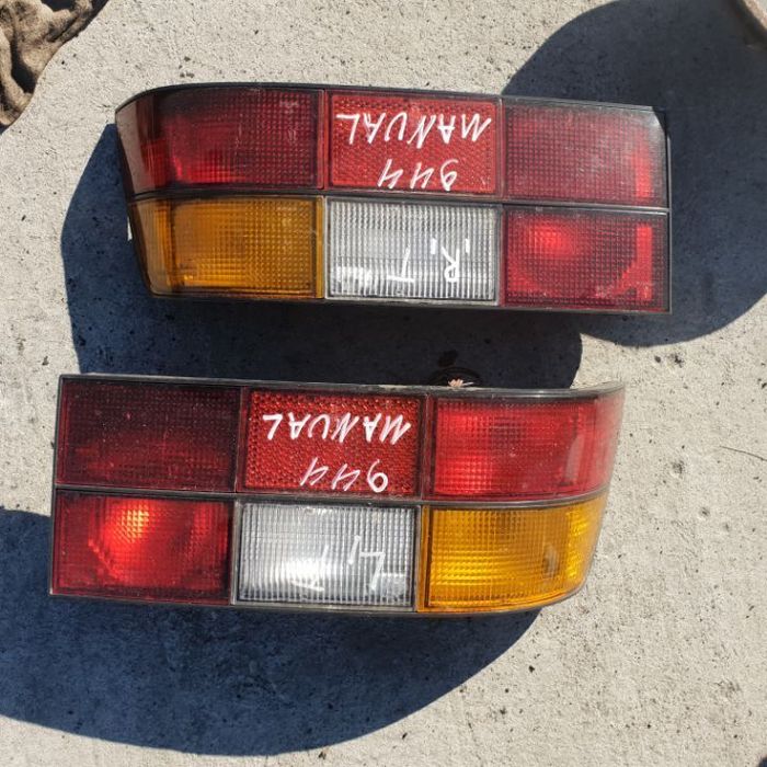 PORSCHE 944 2.5 LAMPA PRAWA TYL