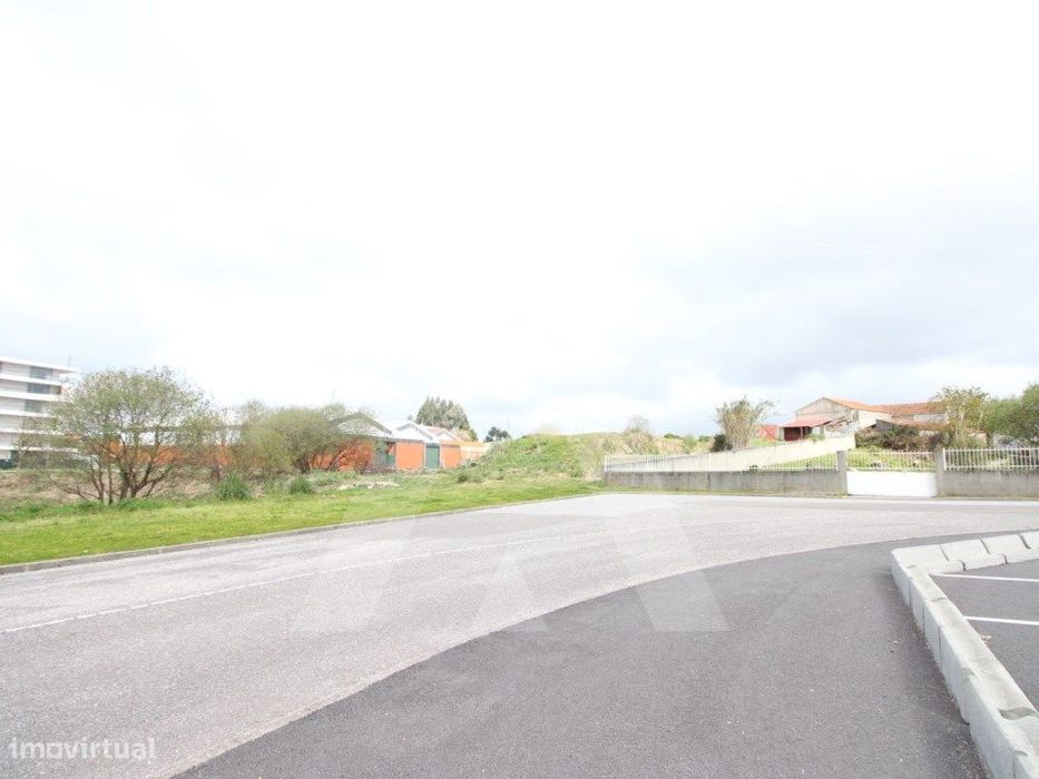 Lote para construção em altura em Aveiro
