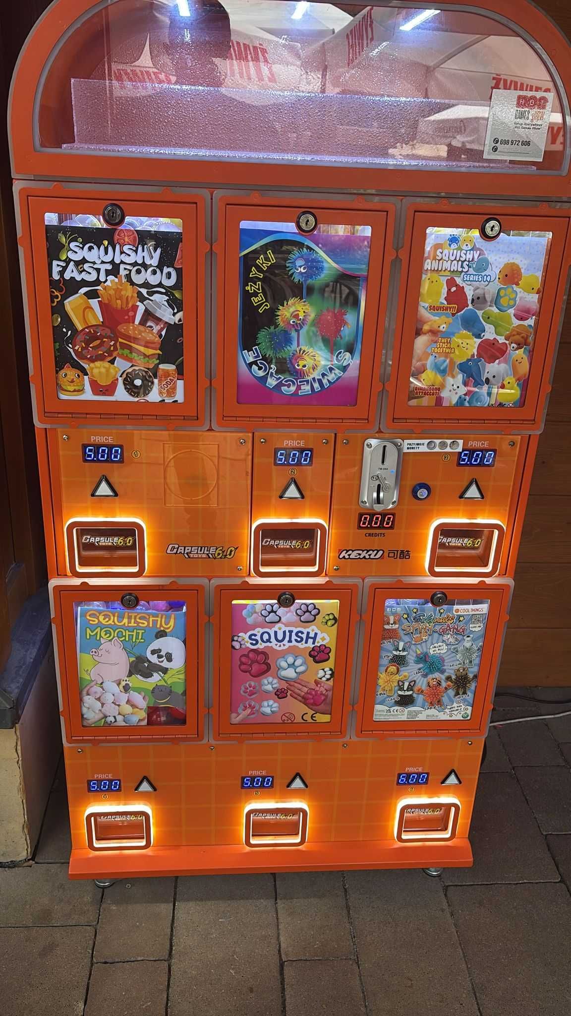 Automat zarobkowy rozrywkowy Capsuła 6IN