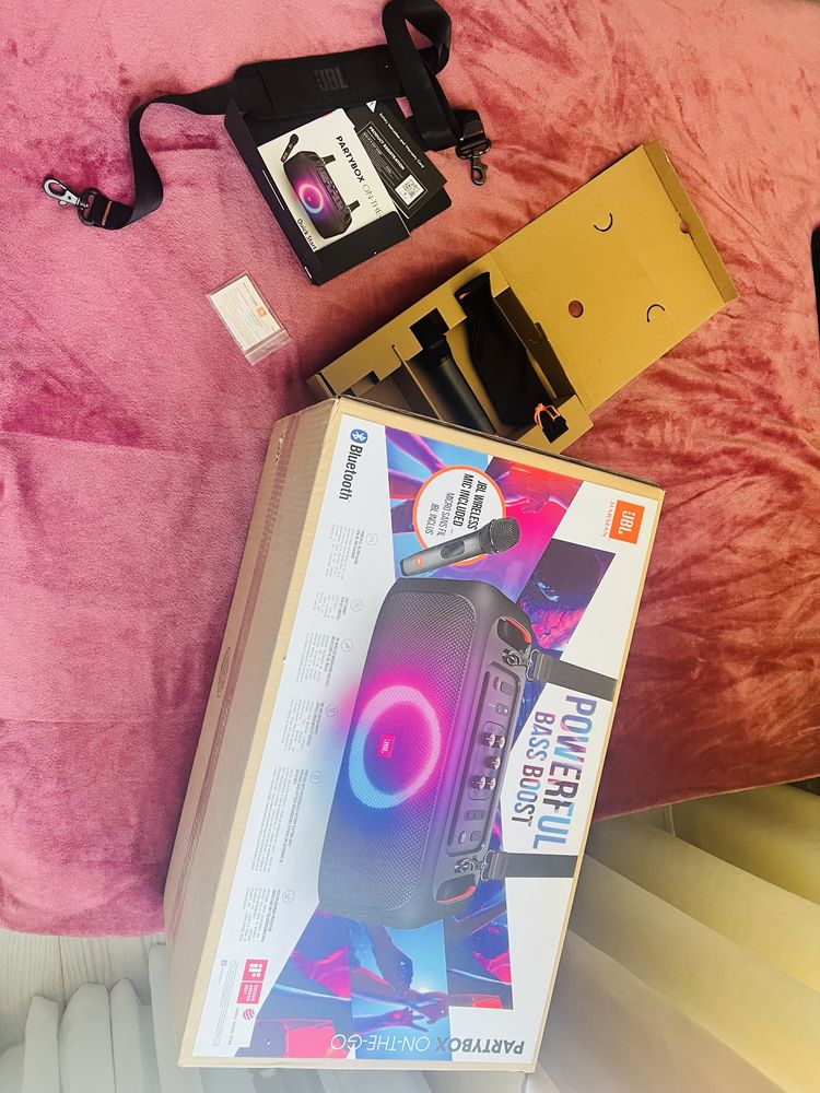 Продам JBL PARTYBOX ON-THE-GO оригинал