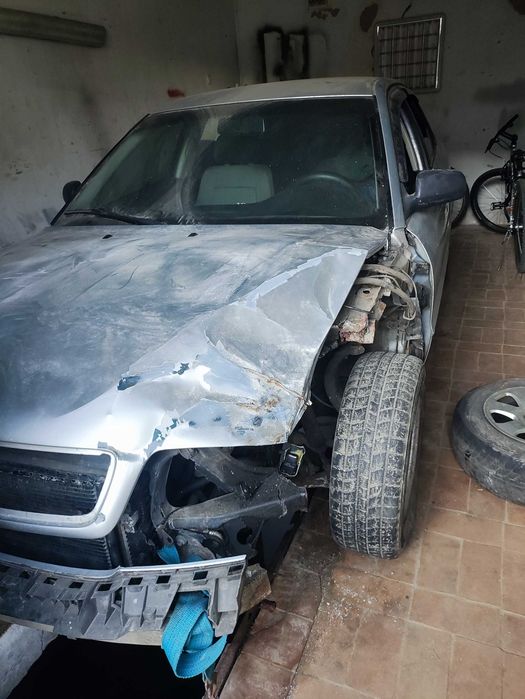 Продам автомобіль під відновлення  AUDI A4 1995 рік Газ/Бензин