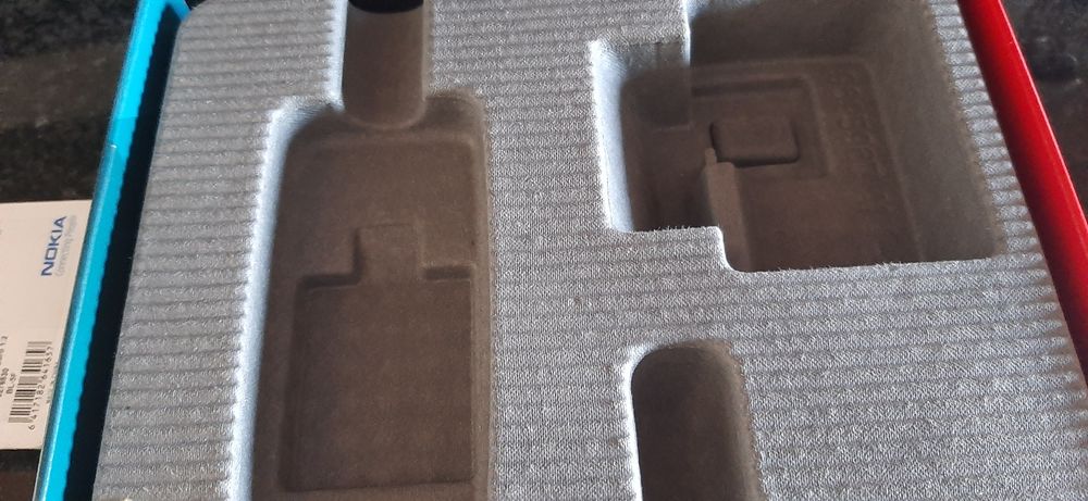 Caixa telemovel Nokia E65