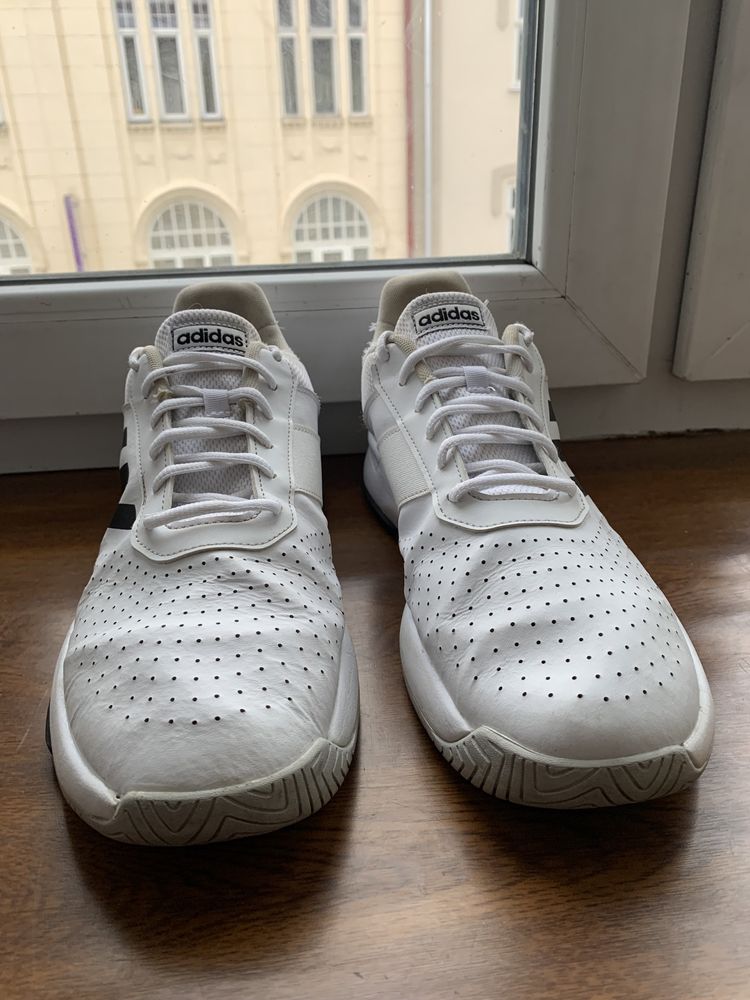 Buty adidas używane w bardzo dobry stanie