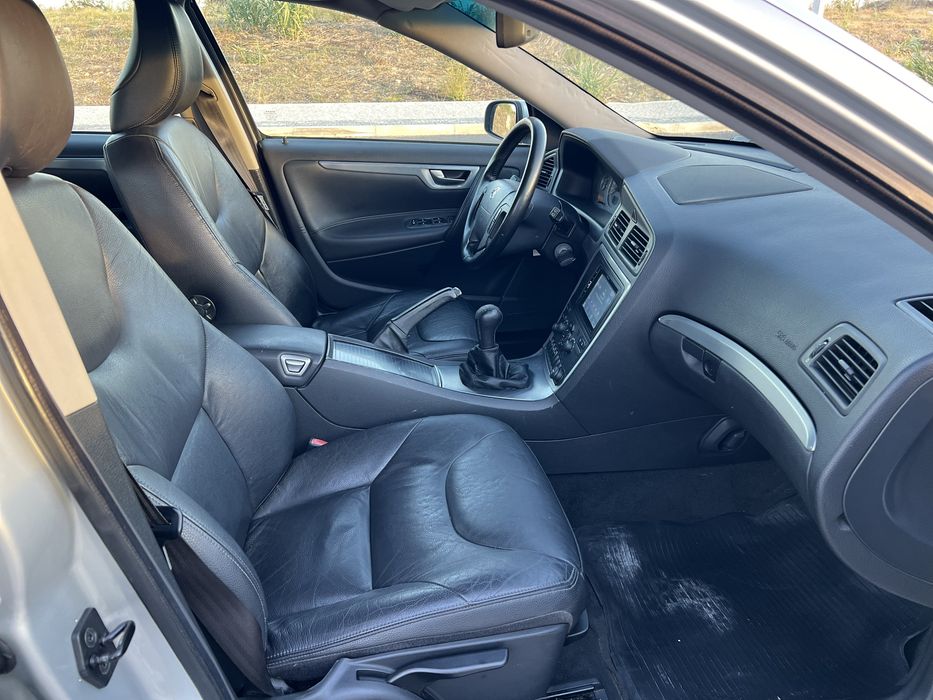 Volvo V70 2.4D IUC antigo