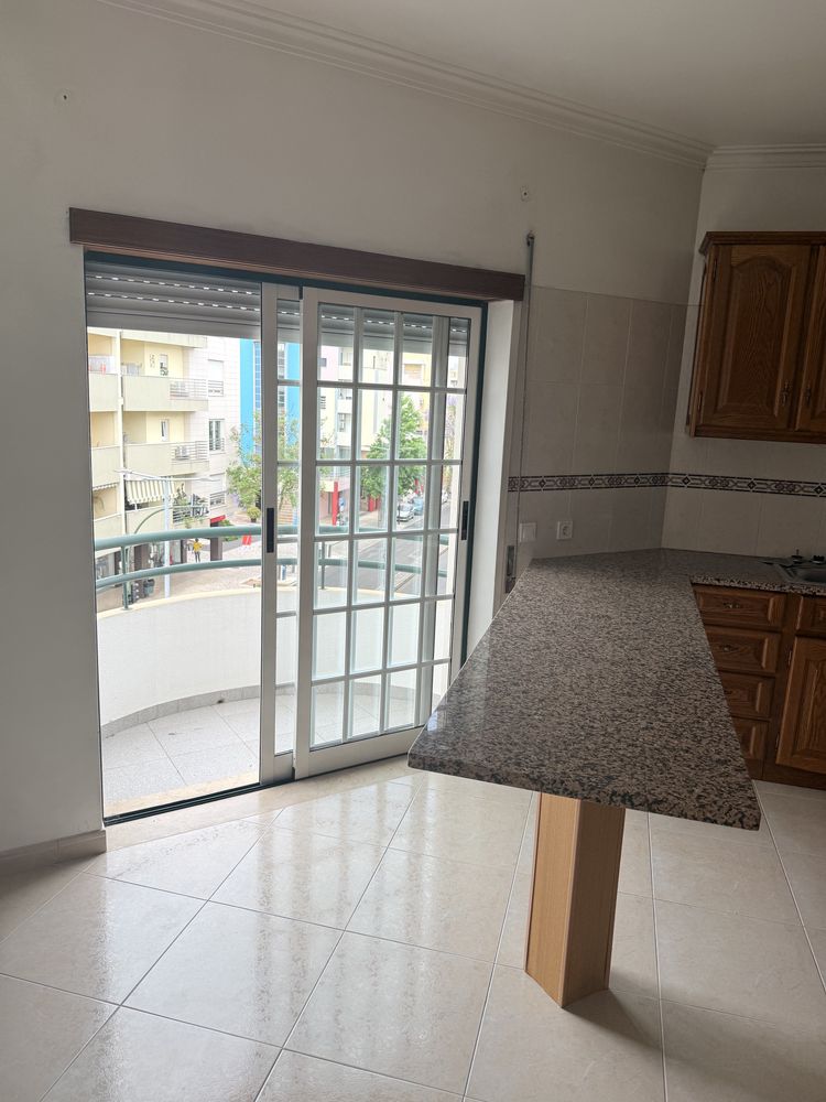 Arrenda-se Apartamento