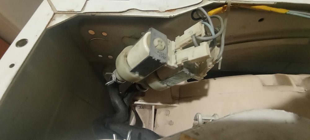 Запчастини до пральної машинки Ardo fls 105l