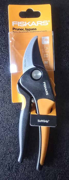 FISKARS Sekator Nożycowy SoftGrip M - Ostre  Cięcie, nożyce do gałęzi