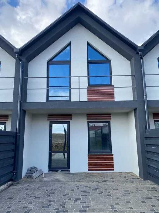 Таунхаус для жизни в Лесках. 5 мин. к морю. Рассрочка