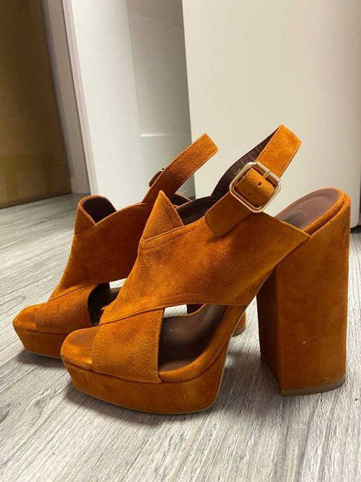 Buty na obcasie Antonio Biaggi