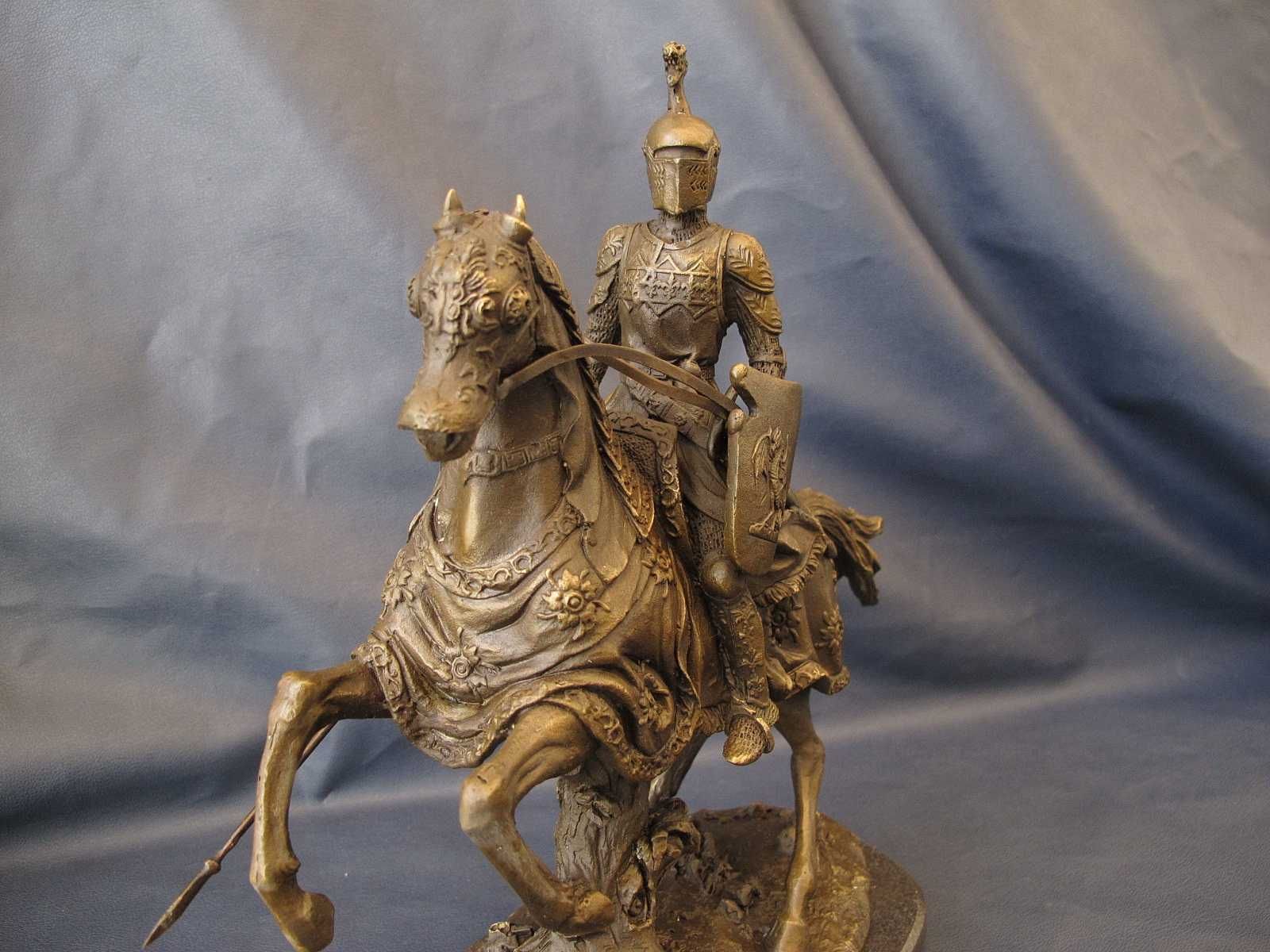 Рыцарь с копьем . KAMIKO бронзовая статуэтка бронза