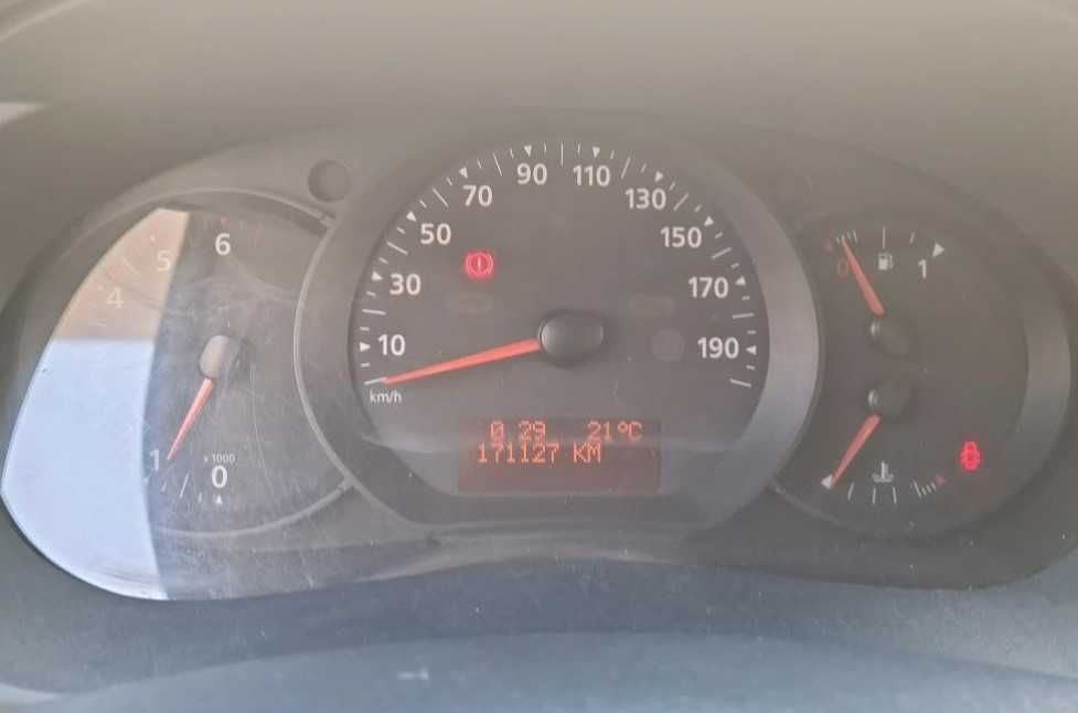 Renault kangoo - 3 lugares - 6 velocidades