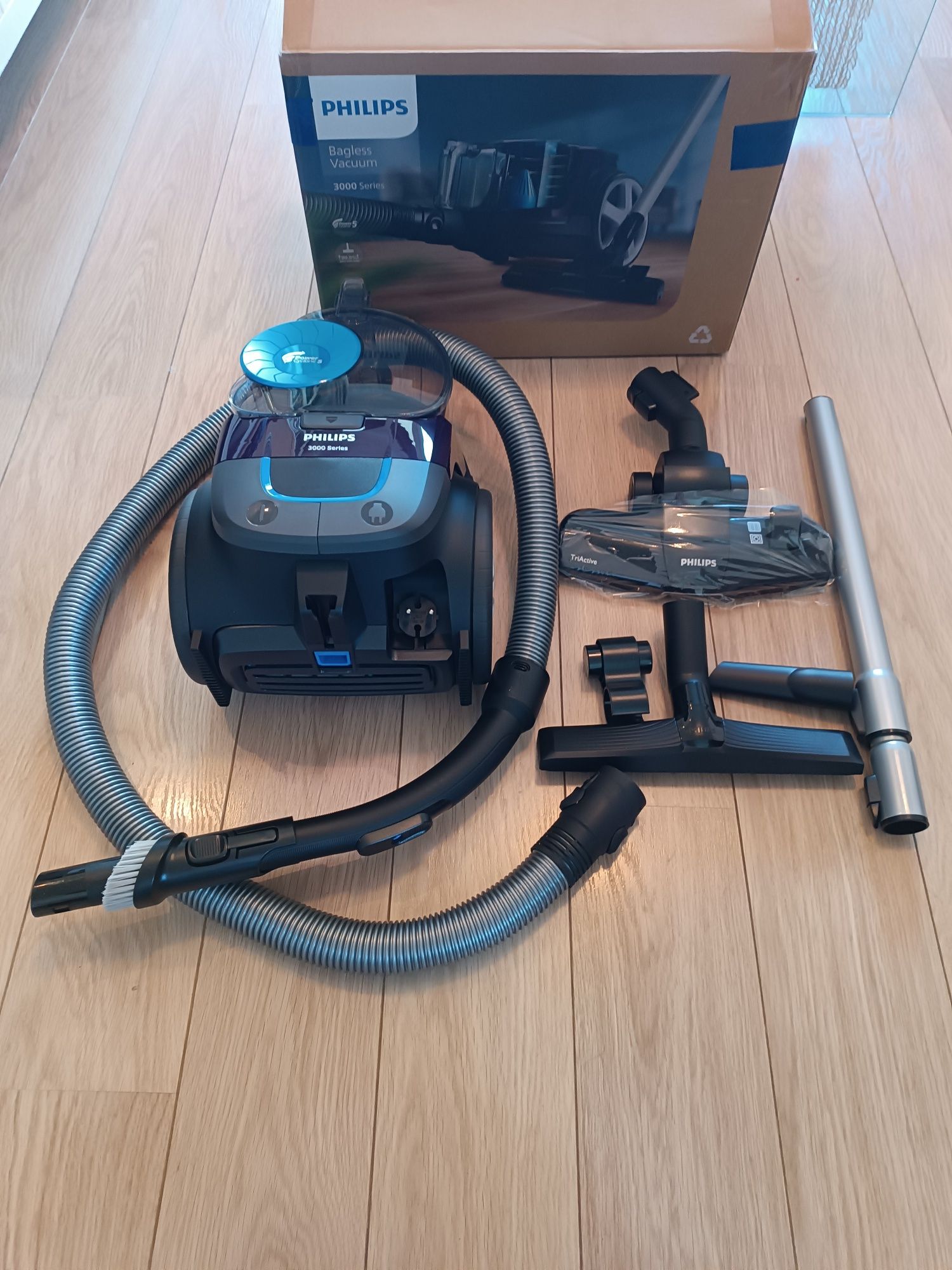 "  Odkurzacz bezworkowy Philips PowerPro Seria 3000 FC9333/09