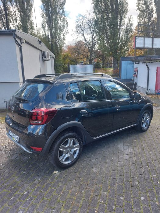 Dacia Sandero Stepway automat 2017 r mały przebieg