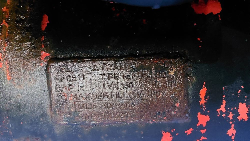 Газовий балон с газом і редуктором 150л. повен