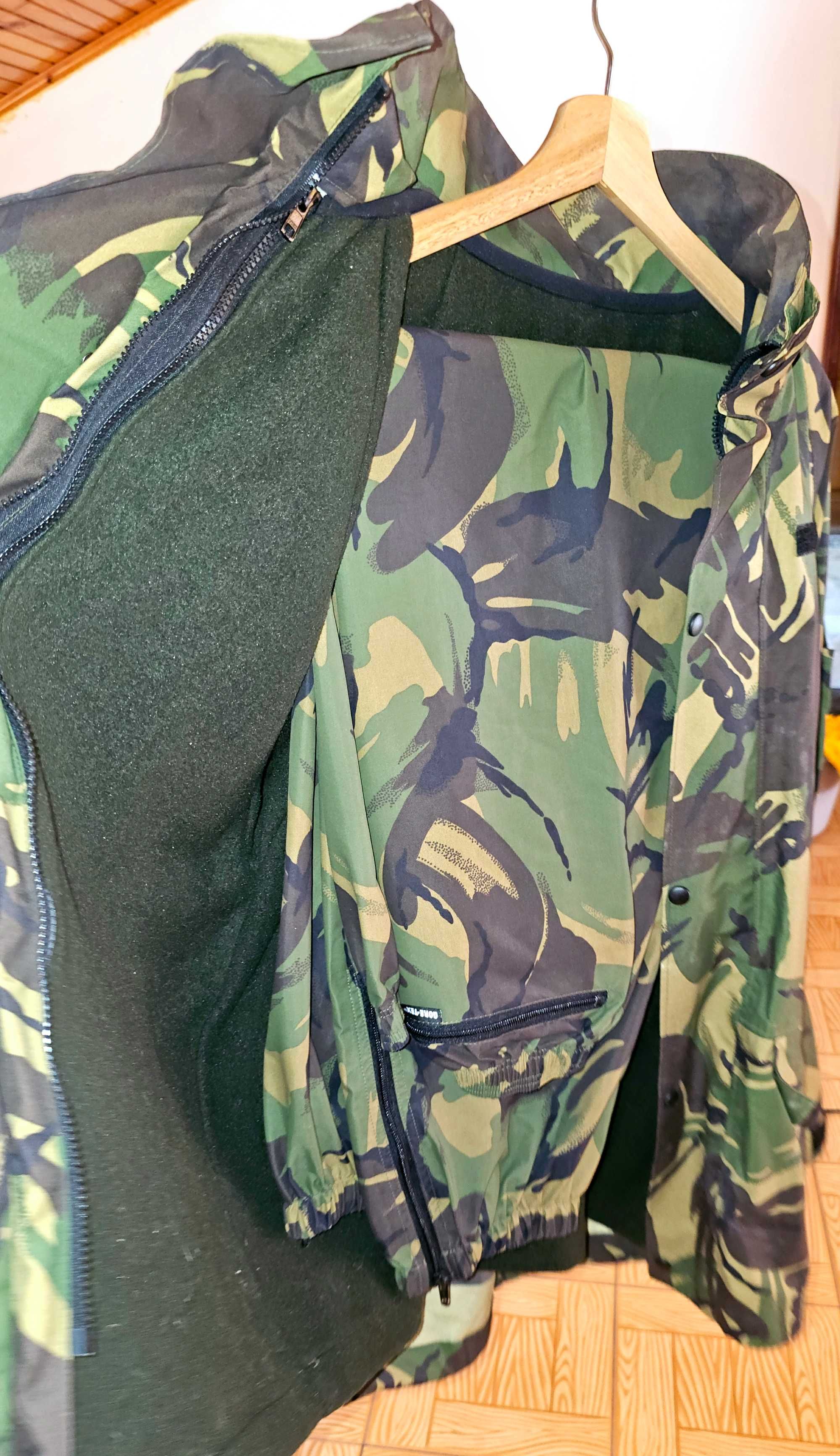 Vendo roupa militar NOVA