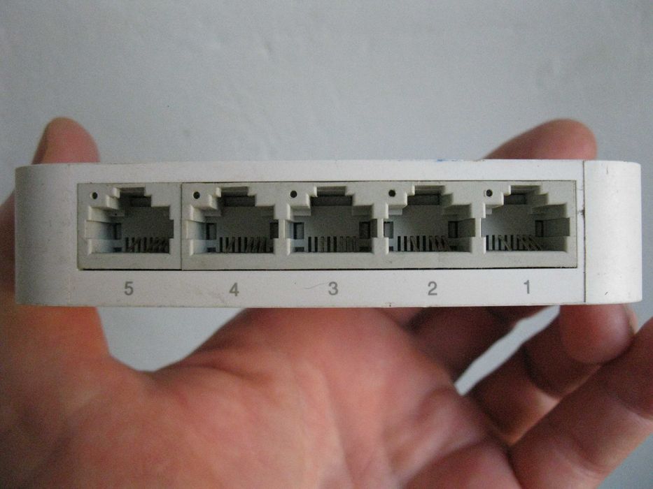 Коммутатор сетевой TP-LINK TL-SF1005D свич роутер