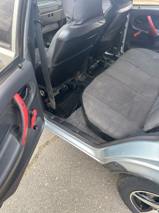 Продам ВАЗ2199. Чорна пʼятниця протягом 2 тижнів 2000-1900