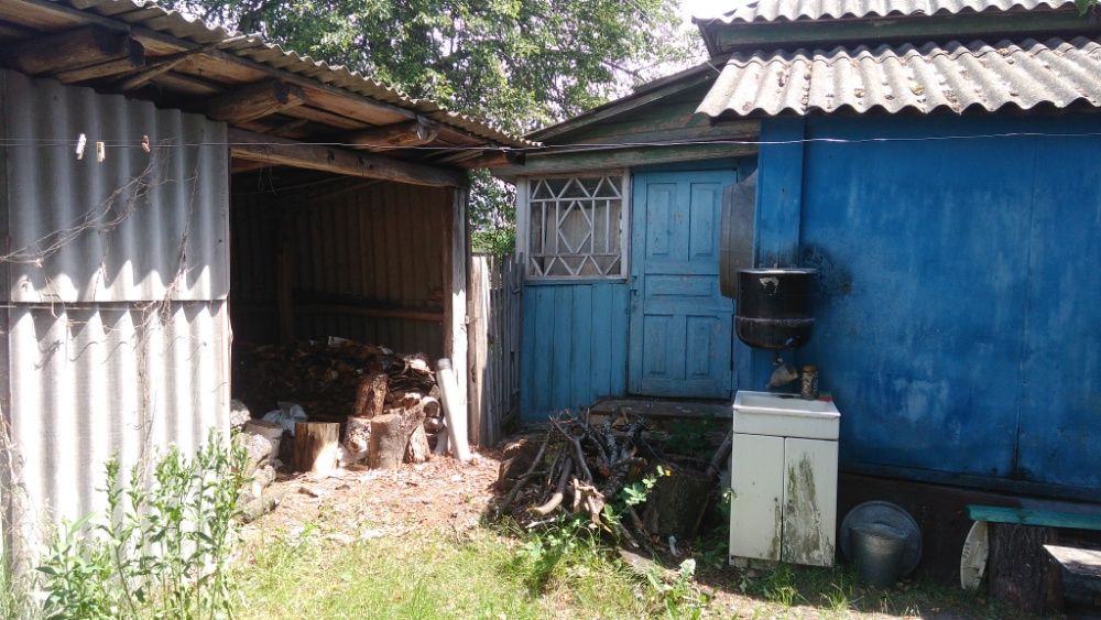 Продам будинок в центрі села Жукин, 35 км від Києва