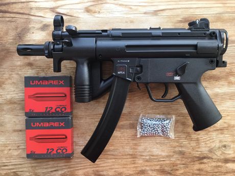Pistola-Metralhadora Pressão de AR (CO2) UMAREX-HK MP5, blowback, nova
