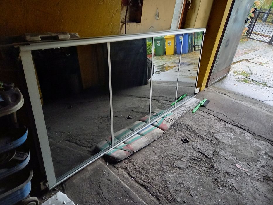 Szafa Komador przesuwana