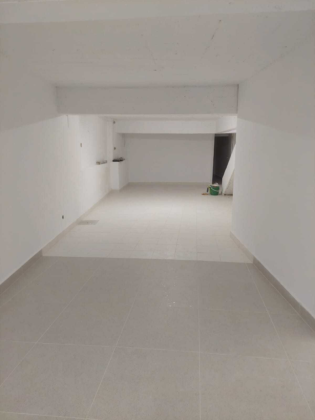 Alugo espaço na Cova da Piedade