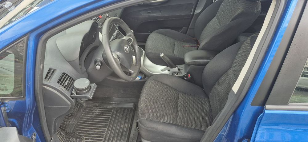 TOYOTA AURIS 1.6 газ/бенз. 2010