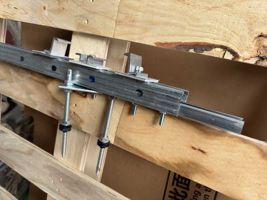 Кріплення для сонячних панелей для батарей шуруп притискач профіль