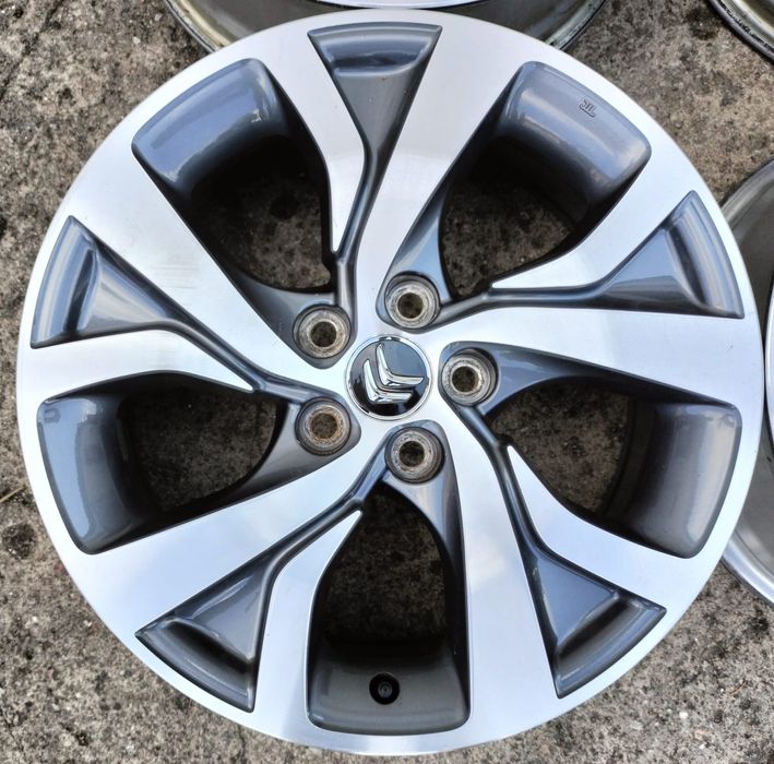 Felgi Citroen C Crosser C4 Aircross  7×18 ET38 5x114,3