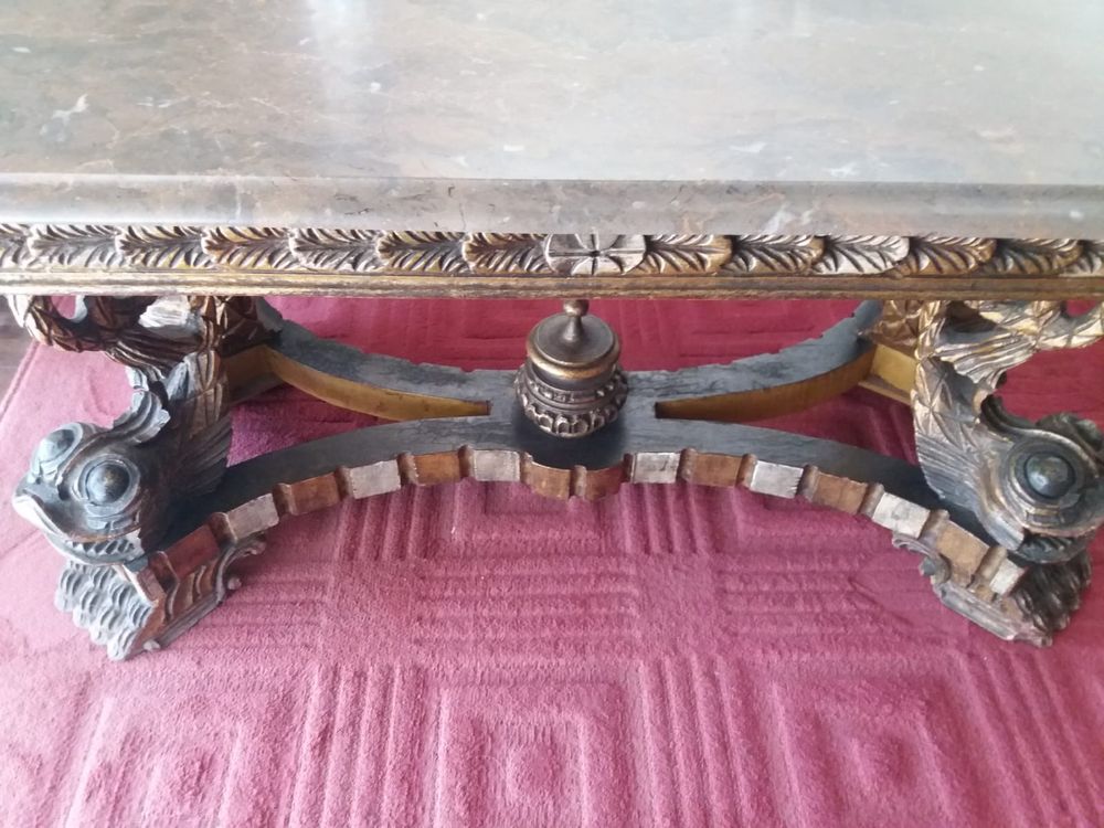 Mesa de Centro em madeira maciça “antiga” com tampo em mármore
