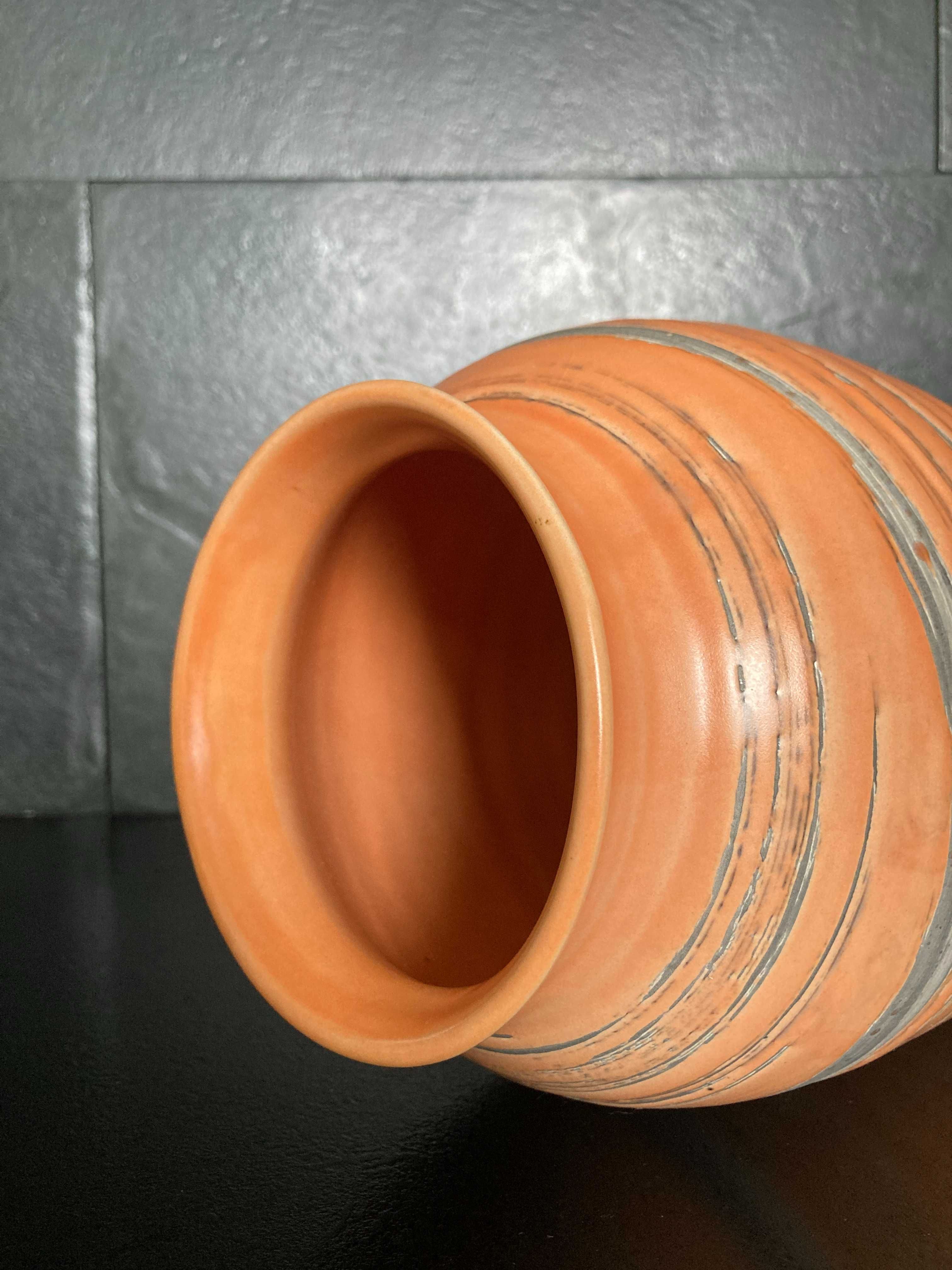 Ceramiczny duży wazon z ciekawym wzorem