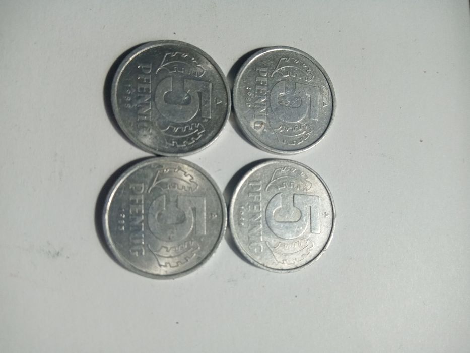 32 monety Pfenning od 1950 do 1989 roku