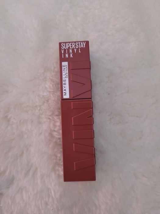 Płynna pomadka w płynie Maybelline NY SuperStay Vinyl Ink kolor nr 35