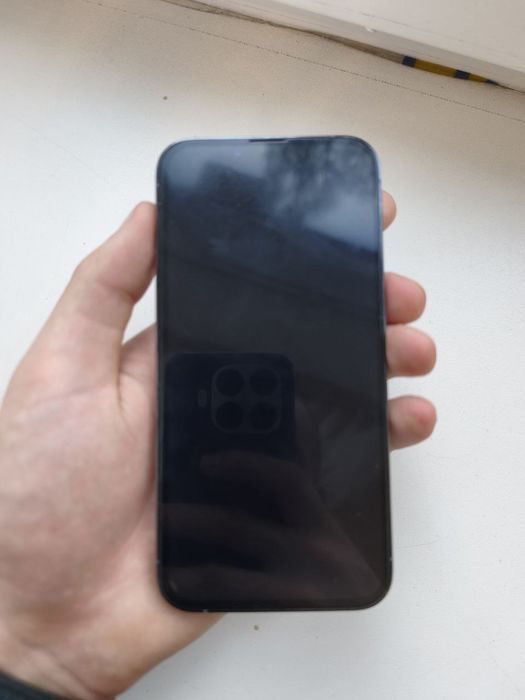 Продам Iphone 13 pro