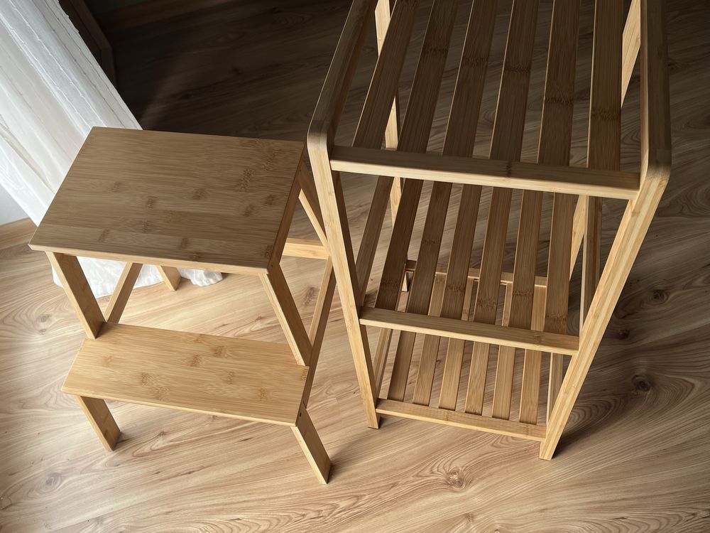 Bambusowy taboret i szfka lazienkowa