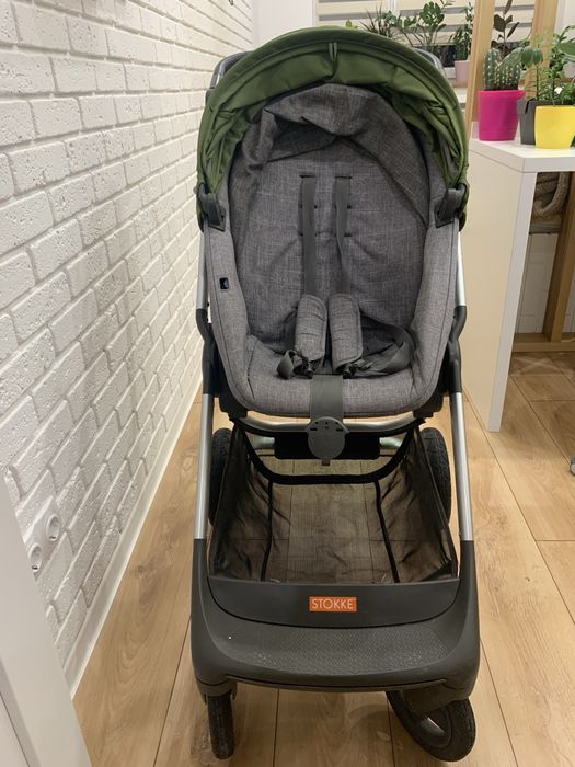 Коляска дитяча в гарному стані