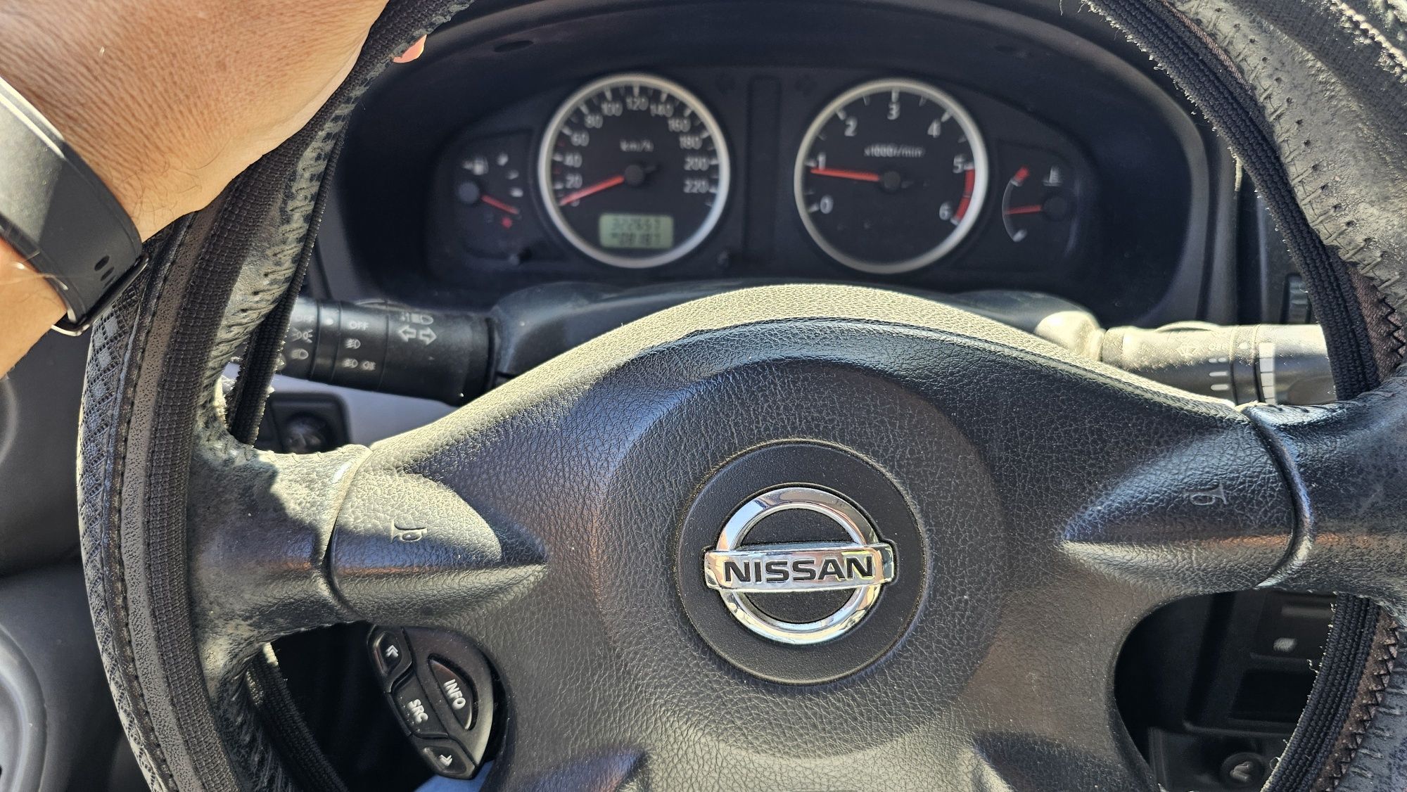 Nissan Almera 1.5 dci gasóleo