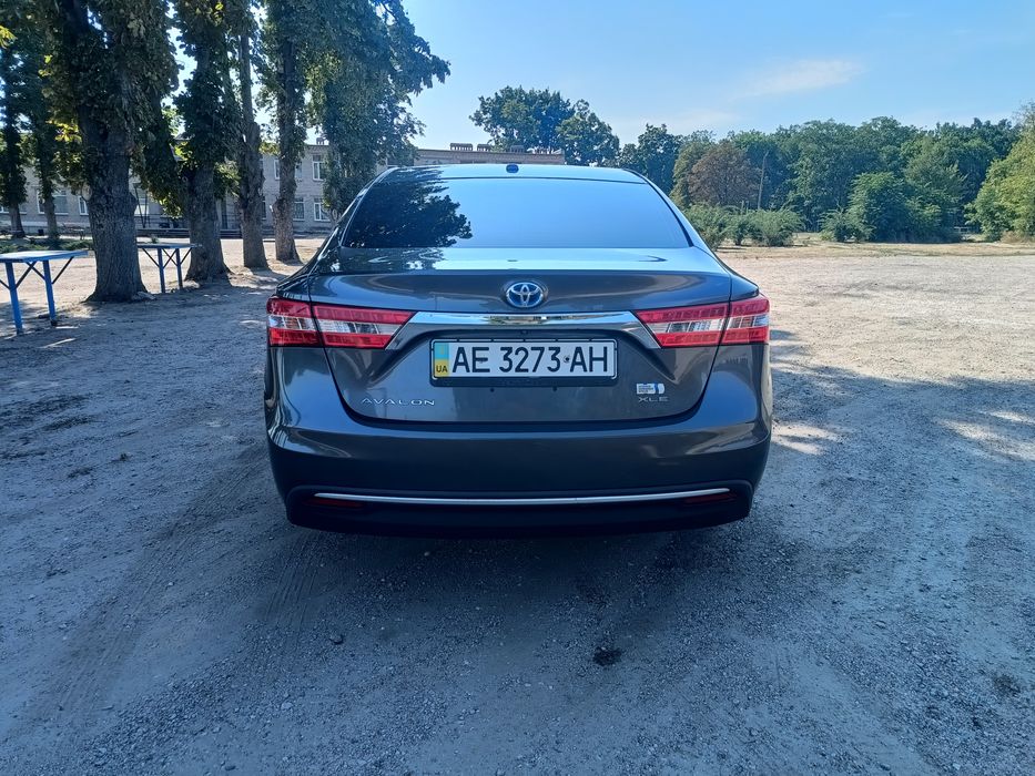 Toyota Avalon hybrid