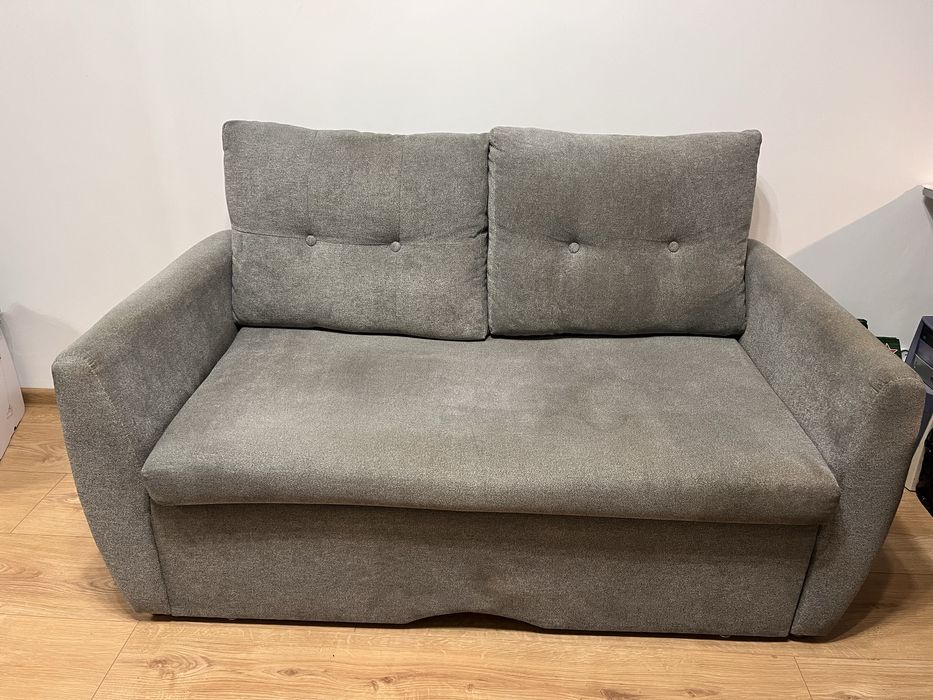 Rozkladana sofa 145 cm