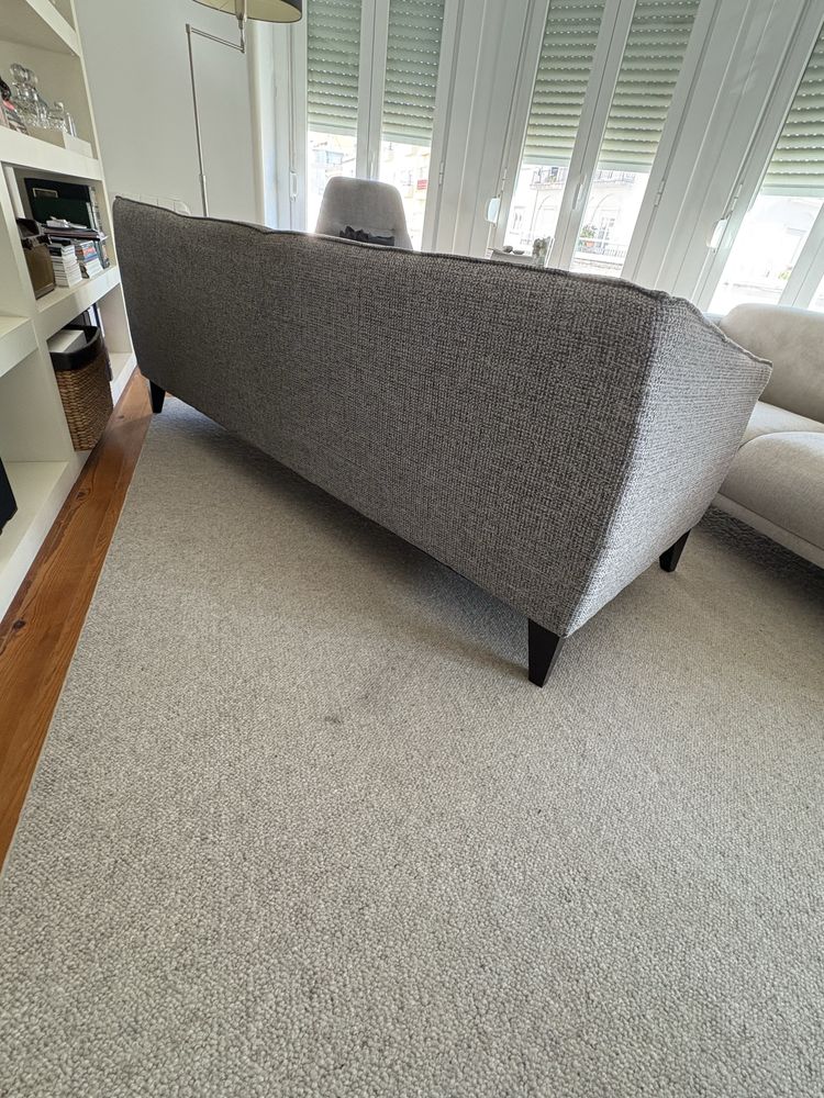 Sofa Area Store em bom estado