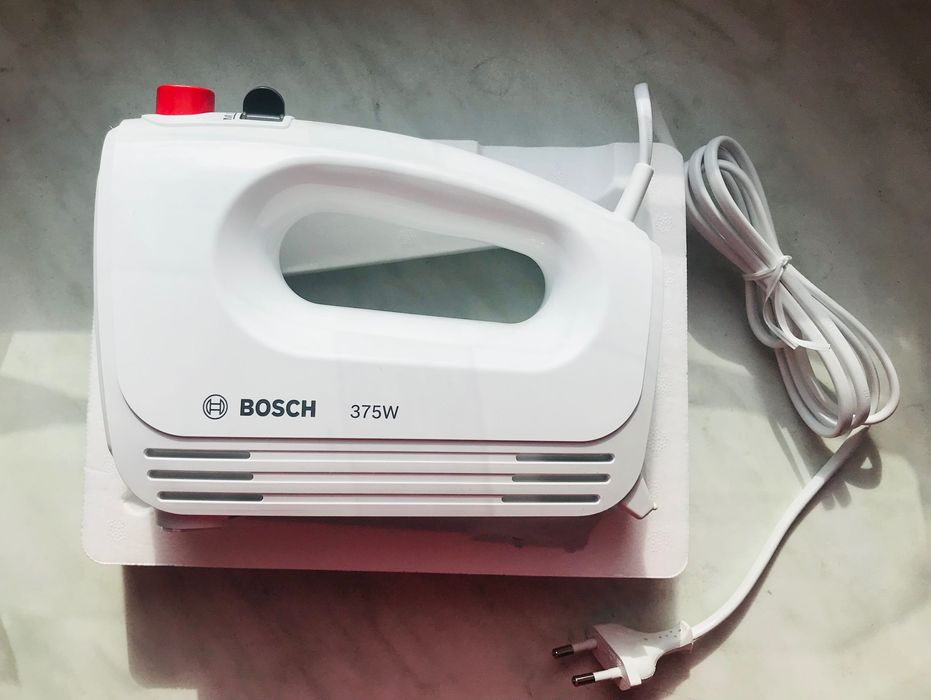 Міксер з чашею Bosch MFQ2600W