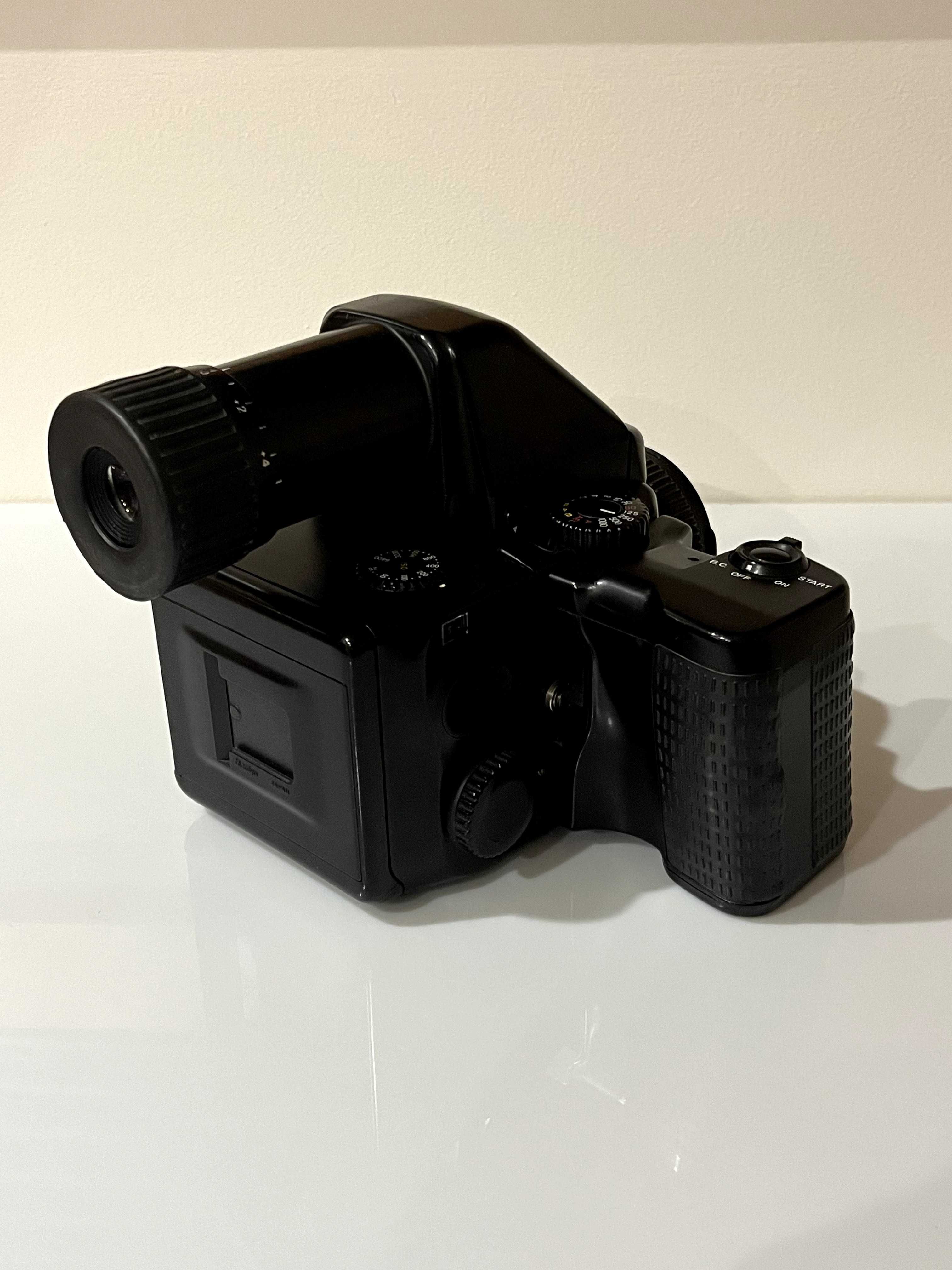 Mamiya 645 Pro Tl + 80mm f2.8 + Grip