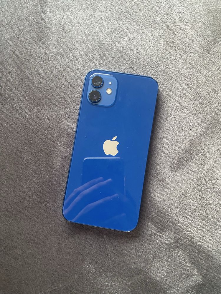 Iphone 12 в хорошому стані