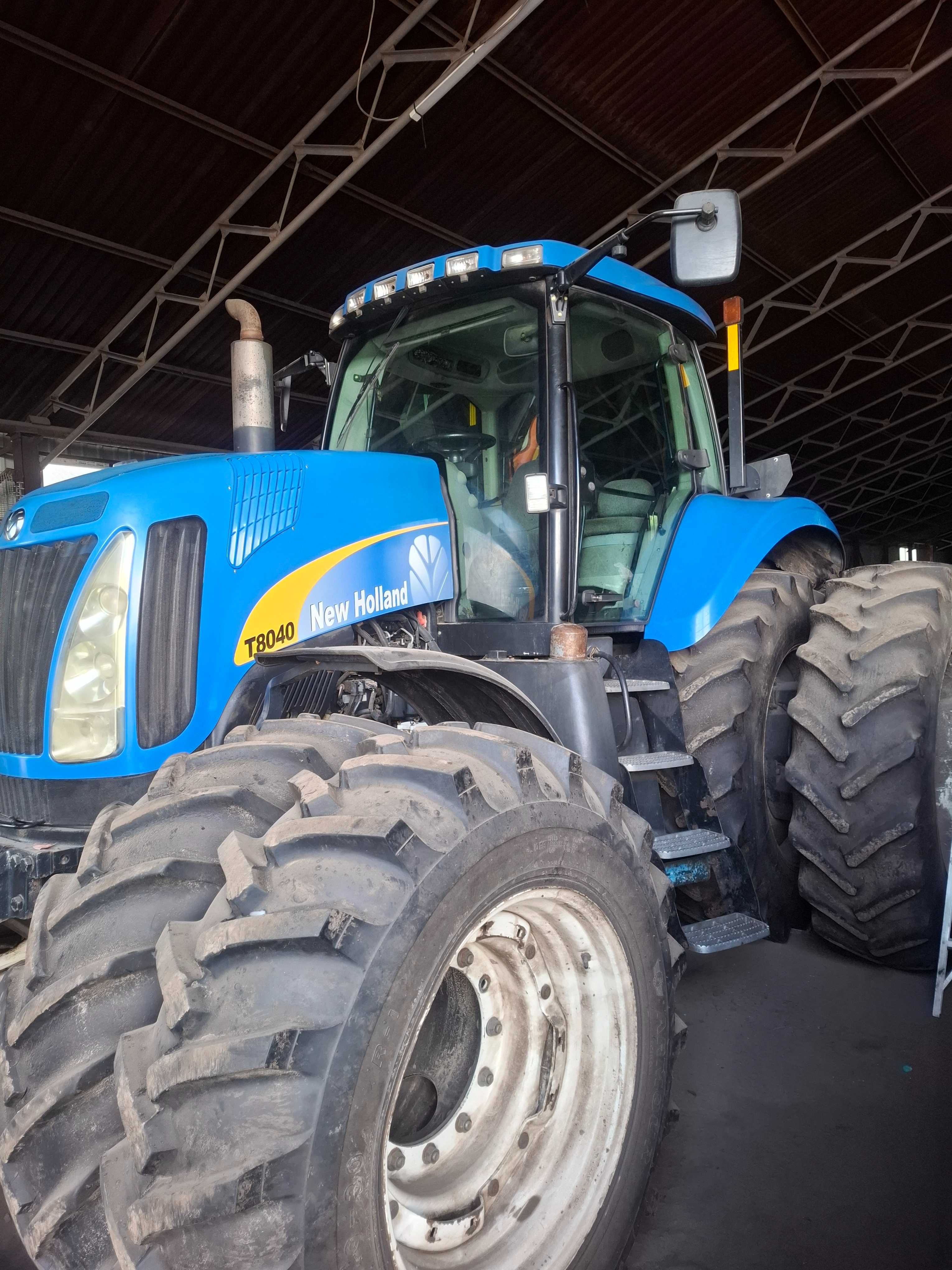 Продам трактор Нюхоланд 8040