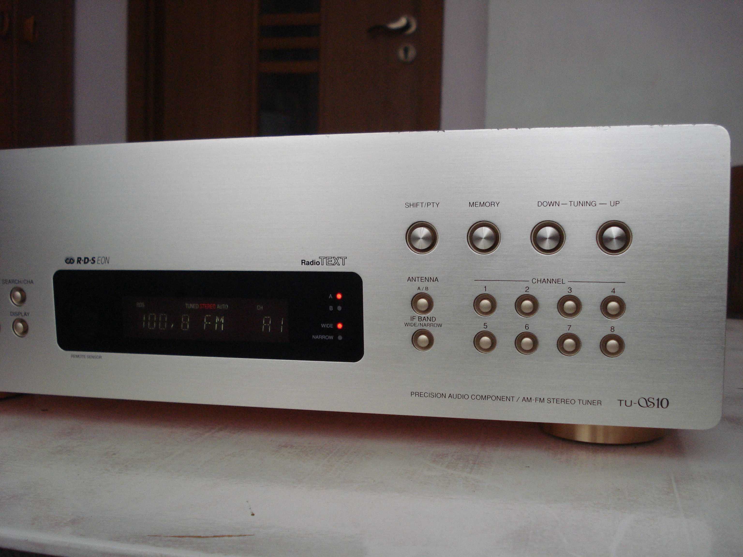 CD-програвач "Denon" DCD-1550AR, DCD-1450AR, тюн. TU-QS10