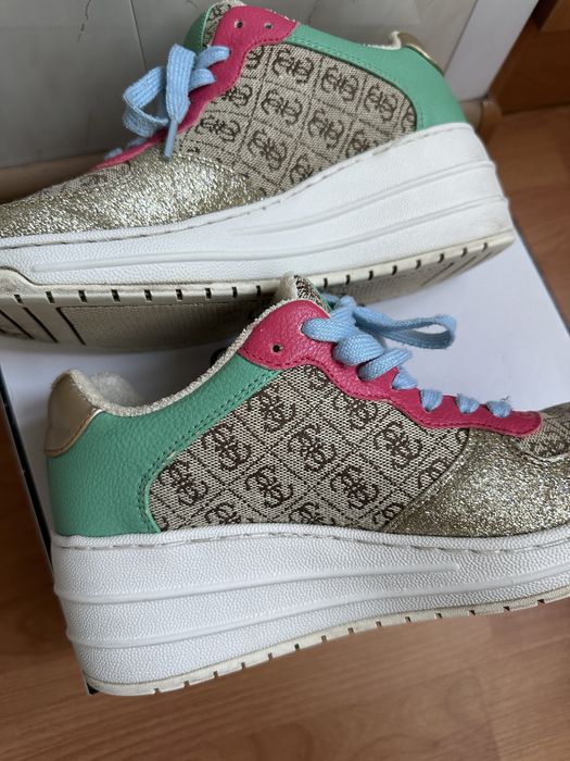 Guess 8р, 24.5-25 см кросівки