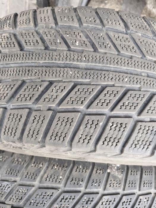 Продам пару 205 60 16.белшина