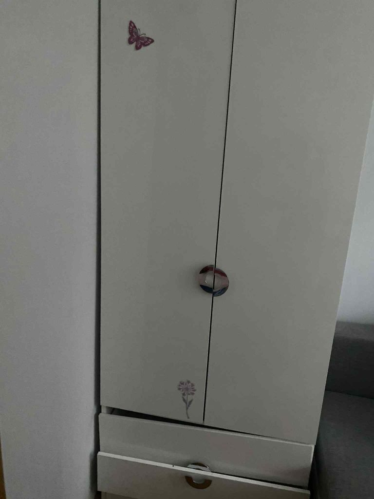 Komplet mebli młodzieżowych