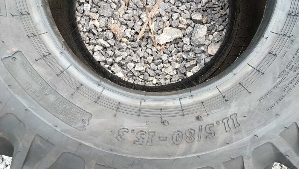 Opony nowe 11.5-80-15.3 BKT 14PR